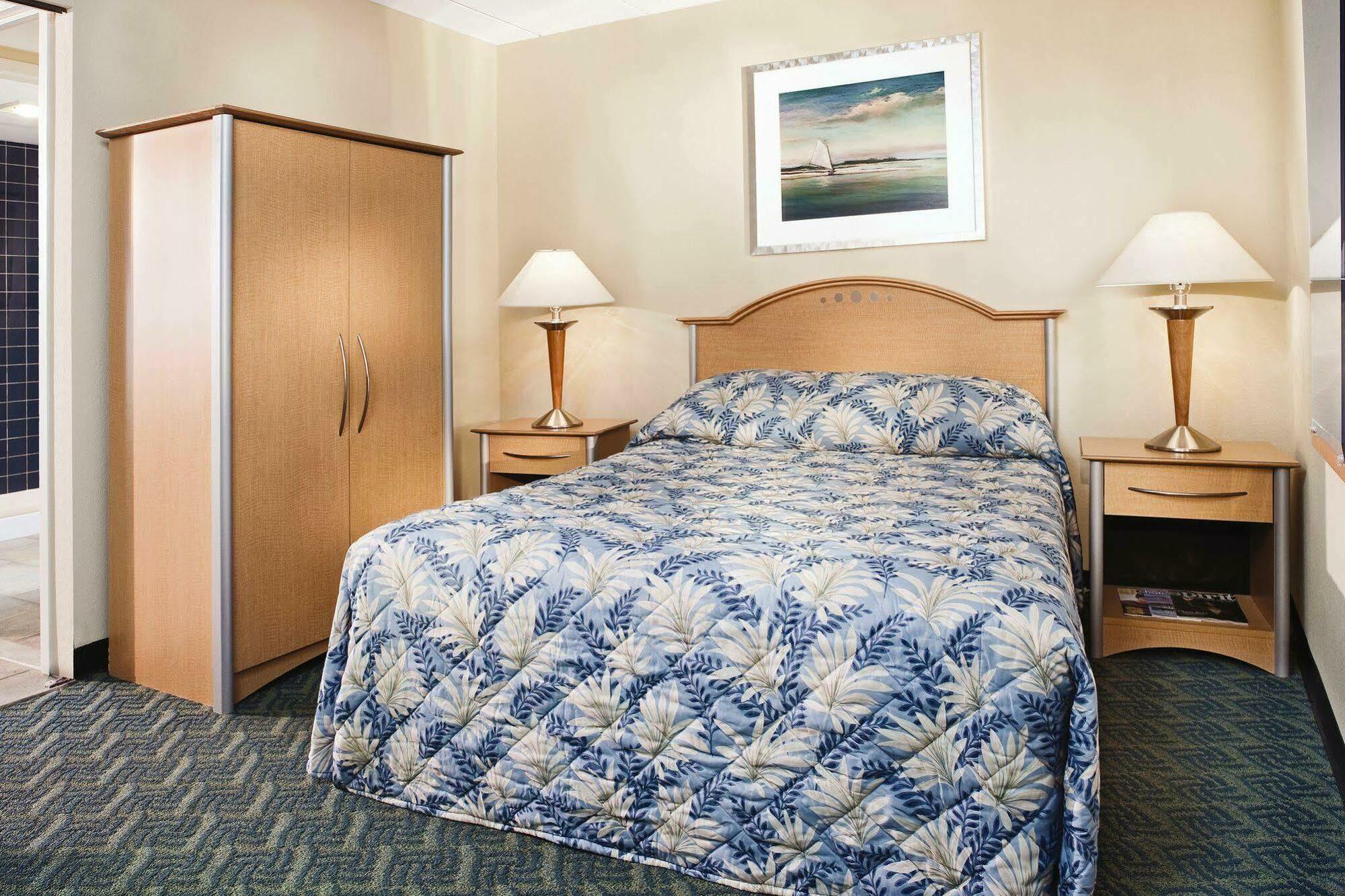Club Wyndham On The Harbor Resort Newport